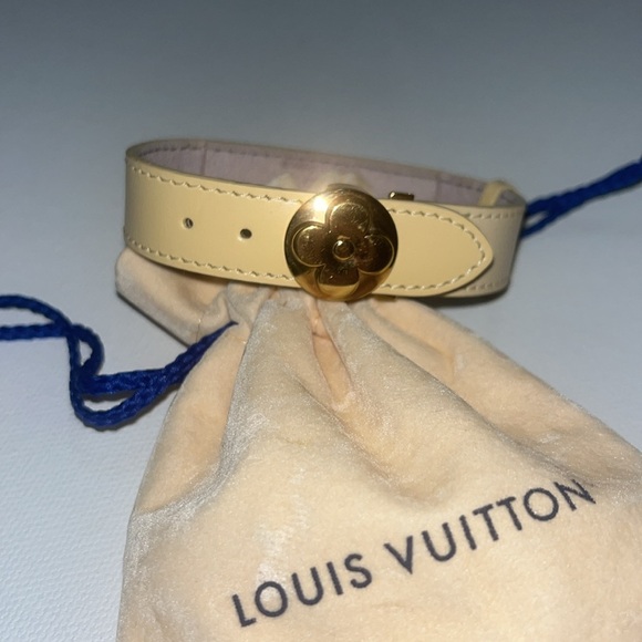 Louis Vuitton Beige Leather Bracelet - Picture 2 of 9